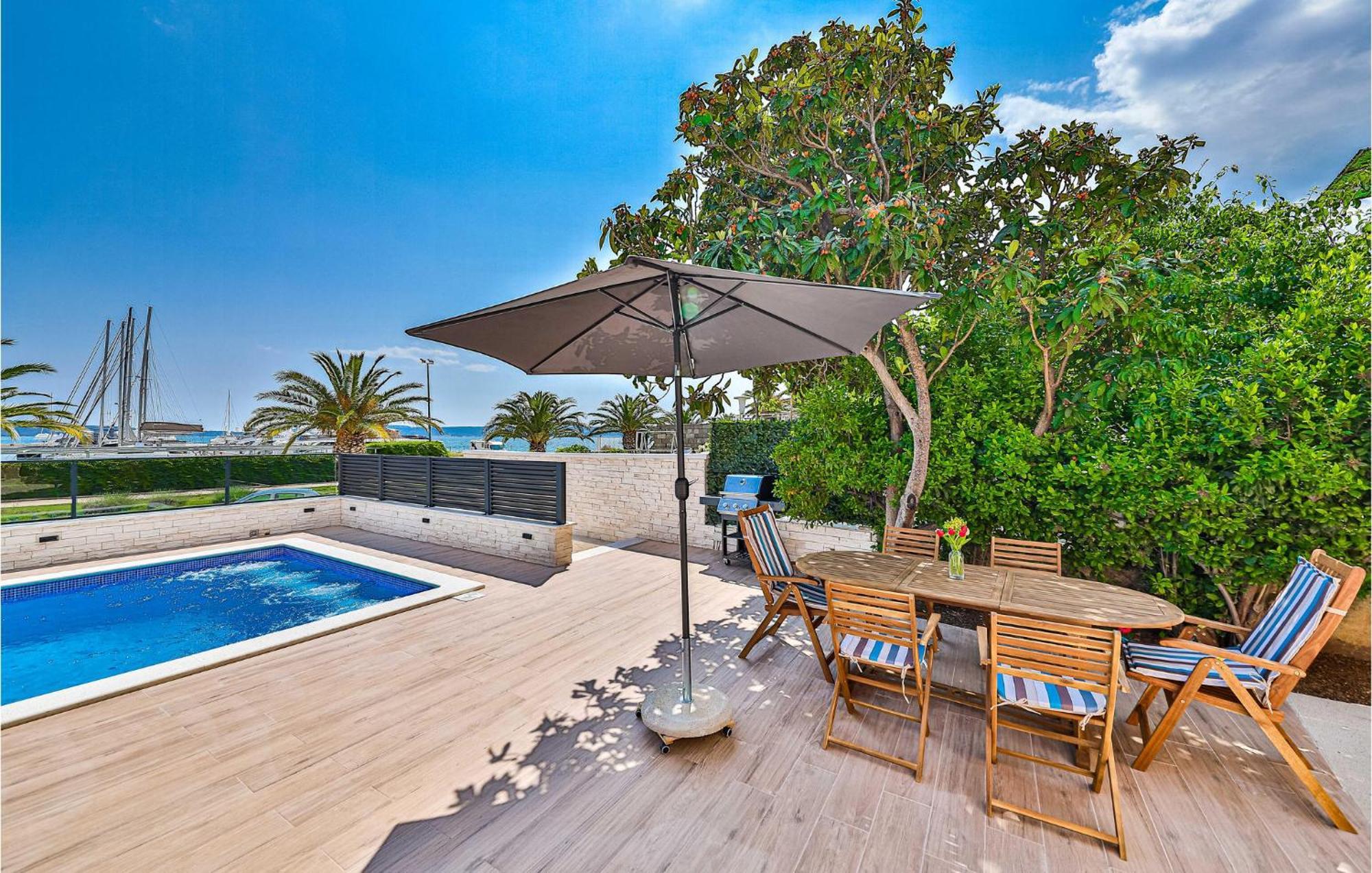 Gorgeous Home In Kastel Gomilica With Wifi Kastela Luaran gambar