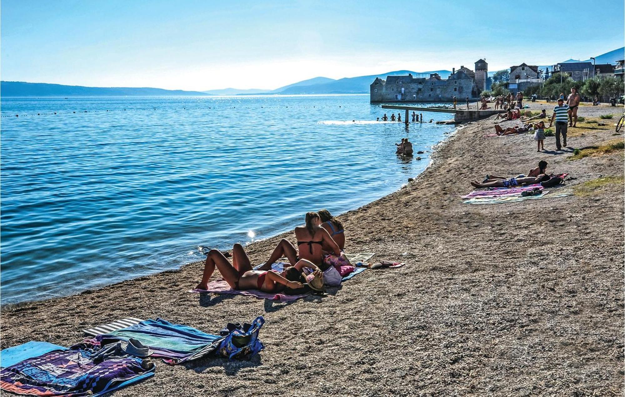 Gorgeous Home In Kastel Gomilica With Wifi Kastela Luaran gambar